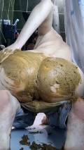 Old Blue Jeans<br />Bulging & Brown